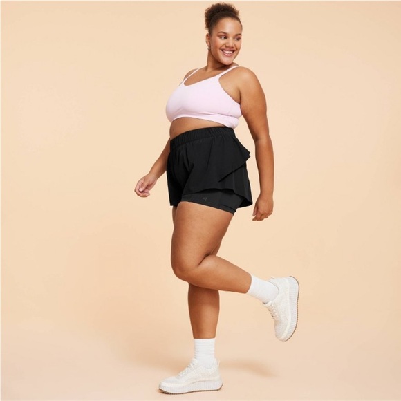 blogilates Pants - Blogilates Women's Ruffle Woven Mid-Rise Shorts 4" - Black 1X